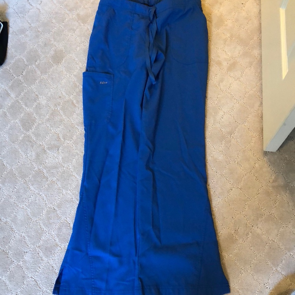 NWOT KD110 XS Scrubs